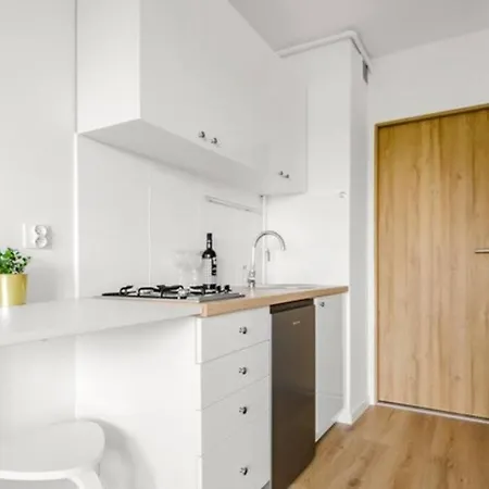 20M2 Studio, Near Chopin Airport, Cozy And Quite Warsaw Exterior photo