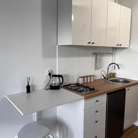 20M2 Studio, Near Chopin Airport, Cozy And Quite Warsaw Exterior photo