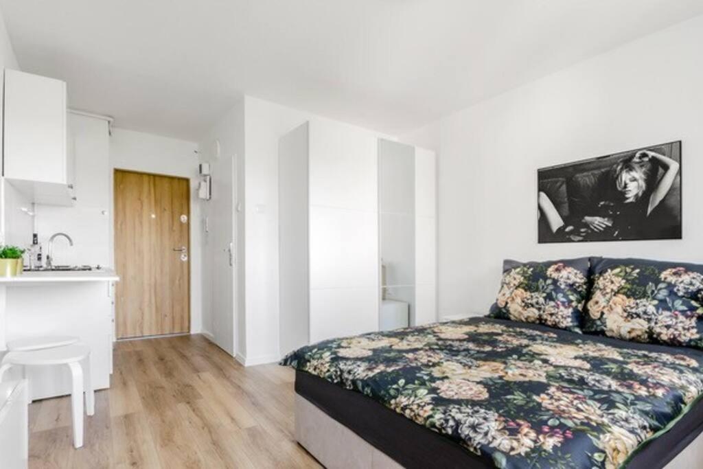 20m2 Studio, Near Chopin Airport, Cozy And Quite Appartamento *