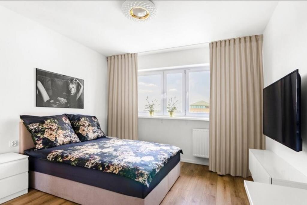 20m2 Studio, Near Chopin Airport, Cozy And Quite Apartment Warsaw